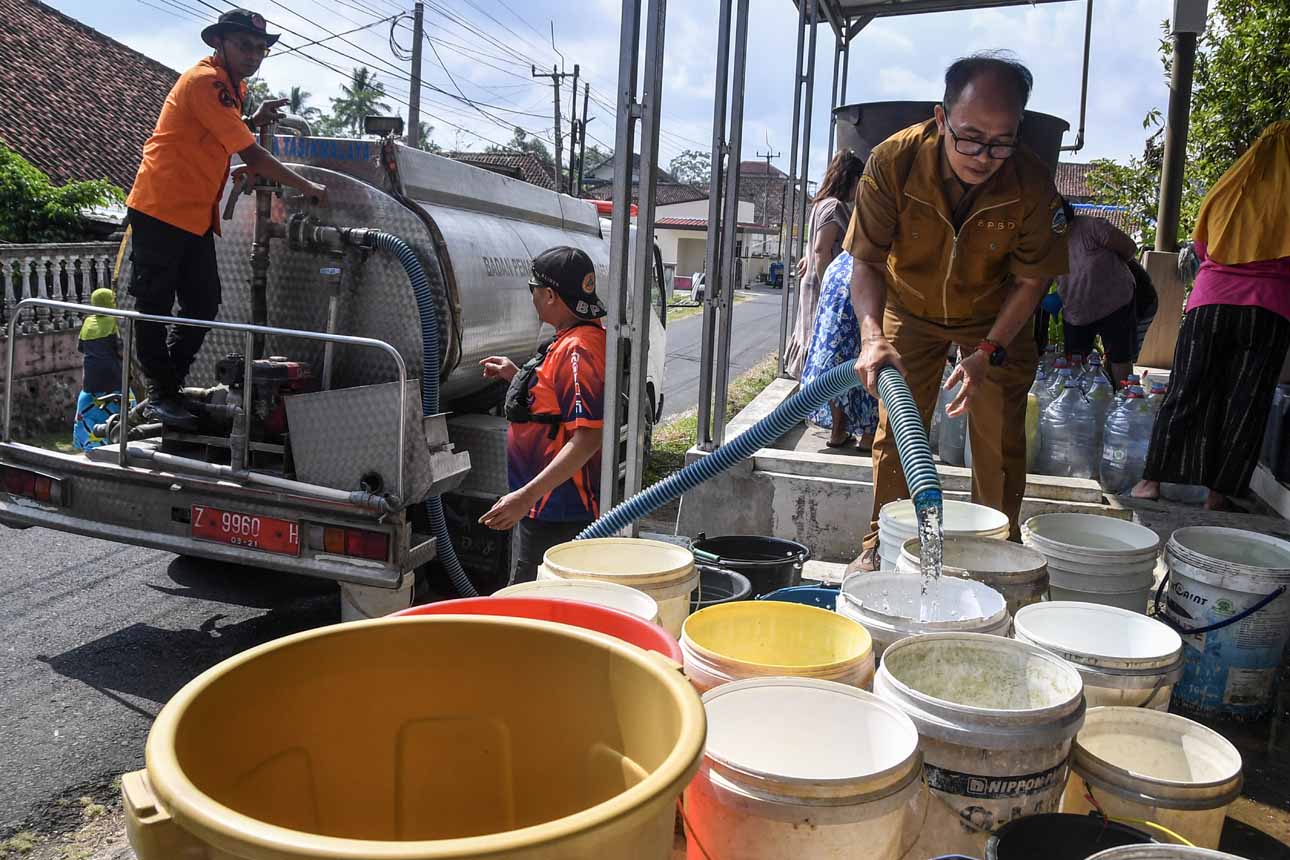 PAM Jaya Siapkan Bantuan Ai...