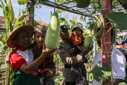 Berita Foto : Peringati Hari Anak Nasional 2026, Anak-anak Semarang Dapat Edukasi Pertanian Perkotaan