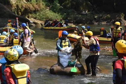 Berita Foto : Aksi Peduli Sungai Cisadane untuk Memperingati Hari Sungai Nasional 2026