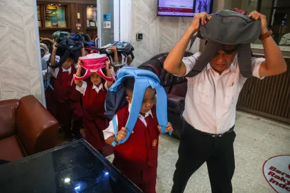 Pelatihan mitigasi bencana bagi siswa SD di Bekasi