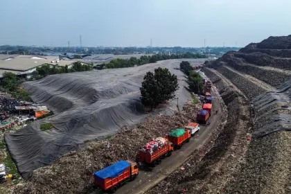 Berita Foto : Pemprov DKI hentikan sistem Open Dumping di TPST Bantargebang