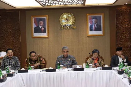 Berita Foto : Rapat Gabungan Matangkan Persiapan Sidang Tahunan MPR dan Peringatan Hari Konstitusi