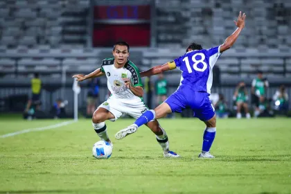 Berita Foto : Persebaya Surabaya Raih Gelar Juara Final Piala Presiden 2026 Lewat Adu Penalti