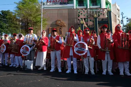 Konser angklung kolosal di Solo