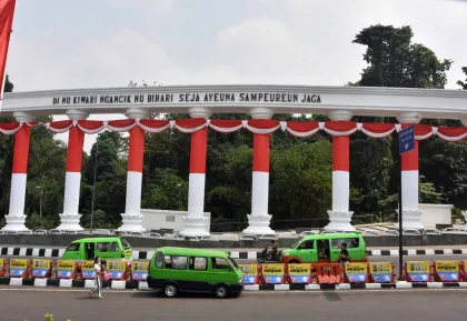 Berita Foto : Nuansa Kemerdekaan Menyelimuti Ikon Kota Bogor