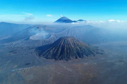 Berita Foto : Gunung Bromo Ditutup Total untuk Wisatawan hingga 15 Agustus