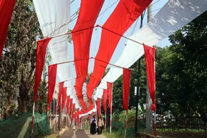 Berita Foto : Semarak HUT ke-81 RI, Merah Putih 1.200 Meter Membentang di Bogor