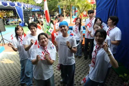 Berita Foto : Plan Indonesia Terima Kunjungan Puluhan Relawan Muda dari Korea Selatan-Indonesia Perbaiki Sekolah dan Lingkungan di Jakarta