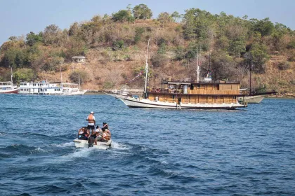 Berita Foto : Pascagempa, Pemkab Manggarai Barat Pastikan Pariwisata Labuan Bajo Aman Dikunjungi