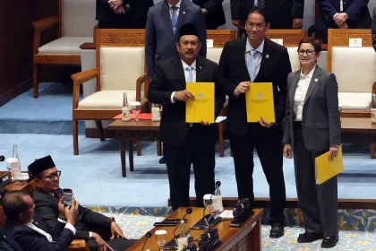 Berita Foto : DPR Setujui Pembahasan Lanjutan RAPBN 2027