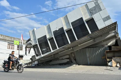 Berita Foto : Kerusakan bangunan akibat gempa di Manggarai