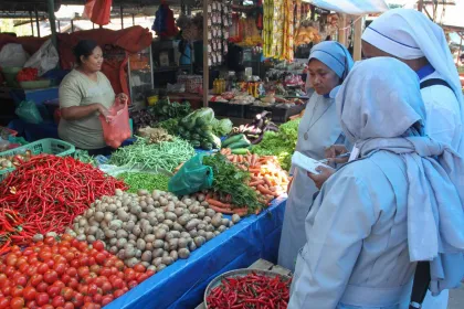 Aktivitas Perdagangan Pasar Tradisional di Sikka Berangsur Pulih Pascagempa Flores