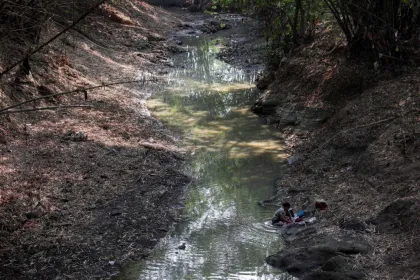 Berita Foto : Dampak kemarau di Kabupaten Bekasi