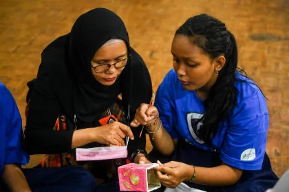 Berita Foto : Pelatihan seni kriya untuk siswa SLB