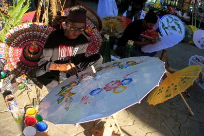 Festival Payung Indonesia di Solo Libatkan 3.000 Seniman dari Dalam dan Luar Negeri