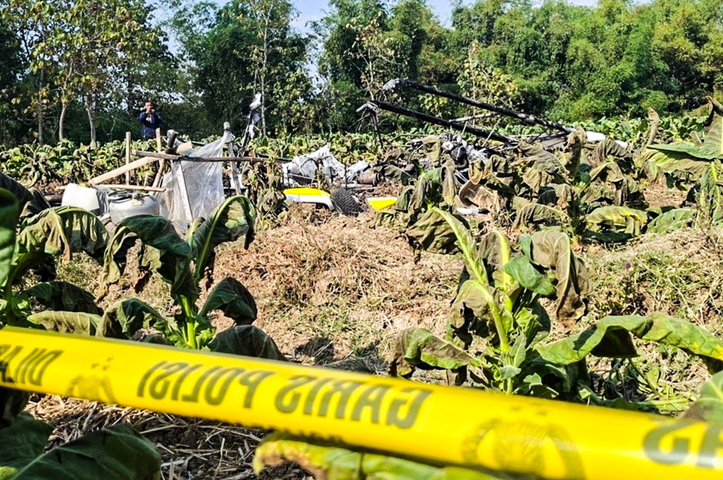 Foto: Kecelakaan pesawat latih di Blora
