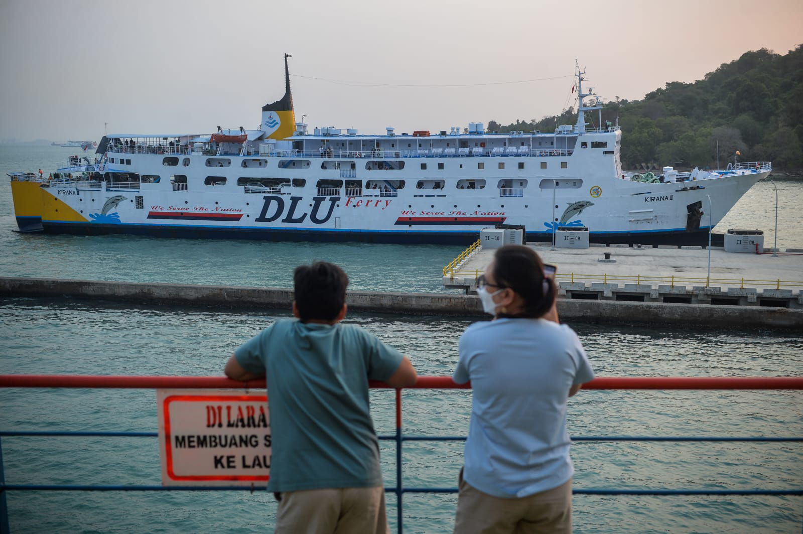 Berita Foto : Pelayanan penyeberangan Pelabuhan Merak-Bakauheni berjalan normal