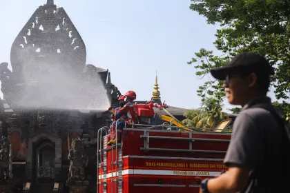 Berita Foto : Antisipasi dampak abu vulkanik di TMII