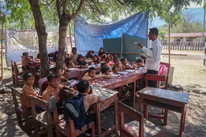 Berita Foto : Pascagempa, 1.931 Sekolah di Flores Kembali Gelar Pembelajaran
