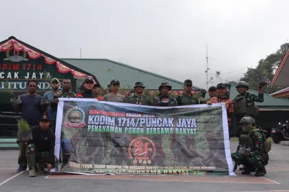 Sambut HUT Ke-81 TNI Tahun 2026, Kodim 1714/Puncak Jaya Bersama Rakyat Menanam Pohon Demi Masa Depan Baik.