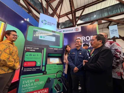 Berita Foto : Dorong Ekonomi Sirkular, XLSMART Bawa #ByeByeBox untuk Kelola E-Waste ke ITB