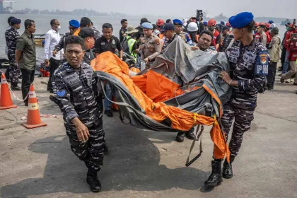 Berita Foto : Temuan Barang di KMP Virgo Transport 8