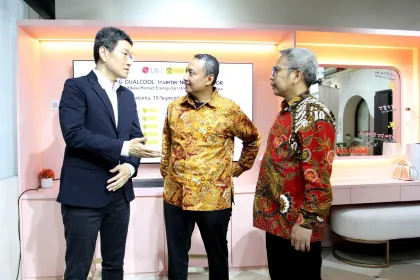 Berita Foto : LG Perkuat AC Hemat Energi, DUALCOOL Inverter K05NVA Raih Pengakuan UI