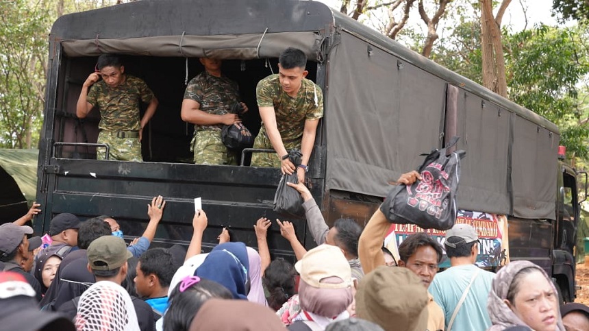 TNI Sediakan 30.000 Porsi Makan Gratis Untuk Masyarakat Di Monas