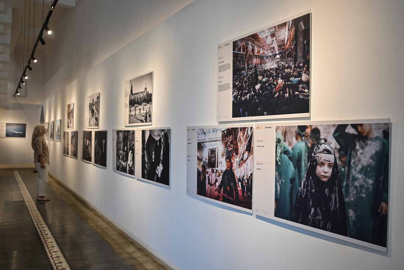 Foto: Pameran Andrei Stenin 2025 di AHC Tampilkan 19 Foto Tunggal dan 12 Foto Seri