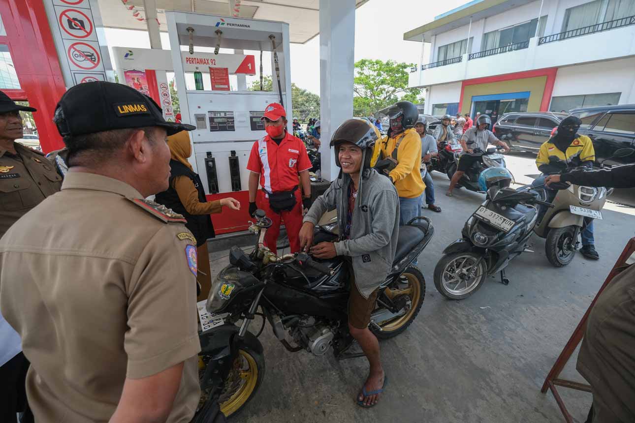 Berita Foto : Pengawasan SPBU di Kota Kendari