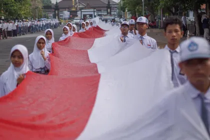 Kirab Merah Putih Meriahkan Peringatan Hari Kesaktian Pancasila