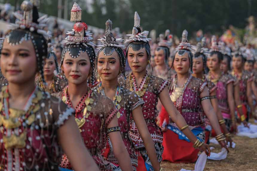 Berita Foto : Tari Lariangi Asal Kaledupa Diakui sebagai Warisan Budaya Tak Benda Nasional