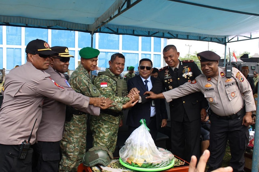 HUT TNI ke-81 di Yahukimo Berlangsung Khidmat di Lapangan Abyu