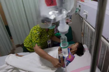 Kasus ISPA di Palembang Meningkat akibat Kabut Asap Karhutla