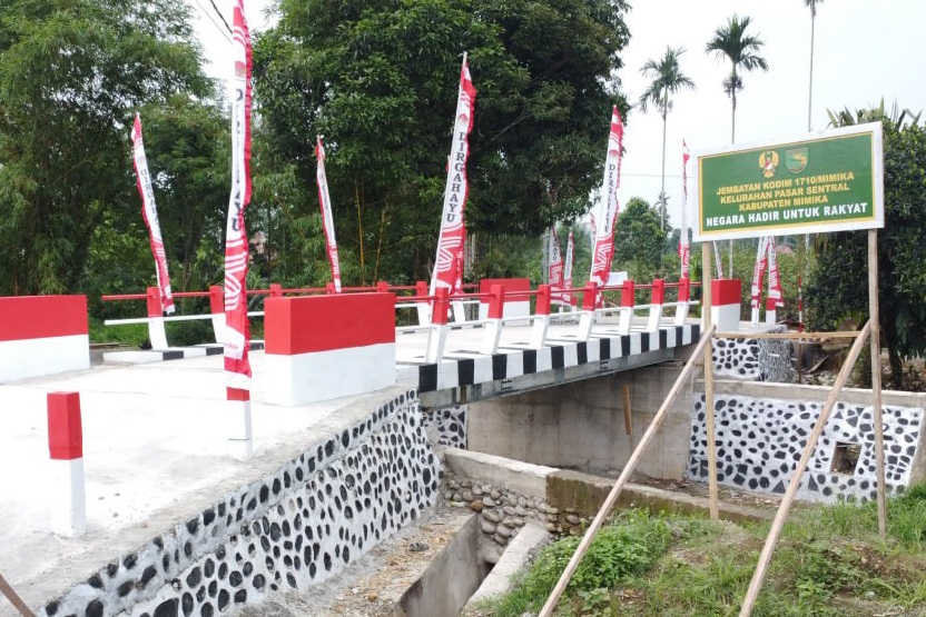 Kodim 1710/Mimika Rampungkan 10 Titik Jembatan Beton Garuda Merah Putih di Kabupaten Mimika.