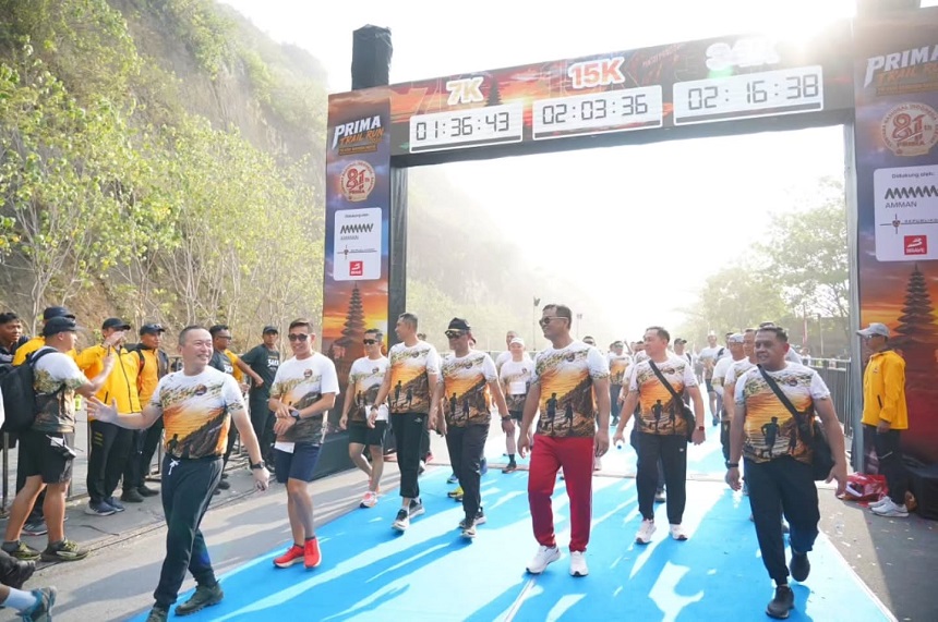 Wakil Panglima TNI Buka PRIMA Trail Run 2026 di Pantai Pandawa Bali.