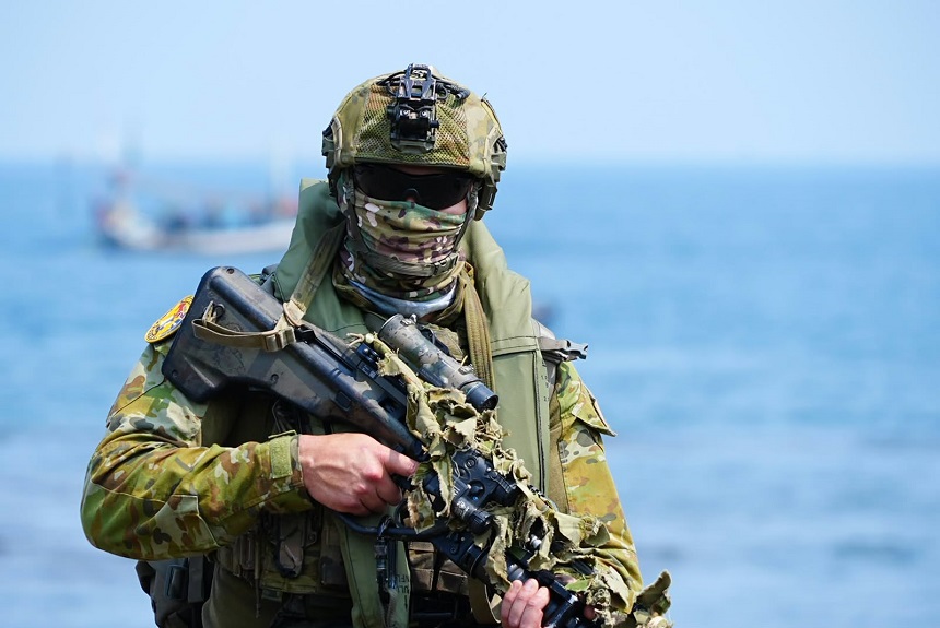 Jelang Demo Pendaratan Amfibi, TNI–ADF Mantapkan Latihan di Pantai Banongan.