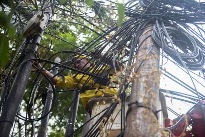 DKI Jakarta Targetkan Penertiban Kabel Udara di 20 Titik hingga Akhir 2026