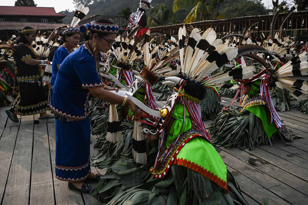 Berita Foto : Festival Hudoq Pekayang 2026 Meriahkan Tradisi Budaya Dayak