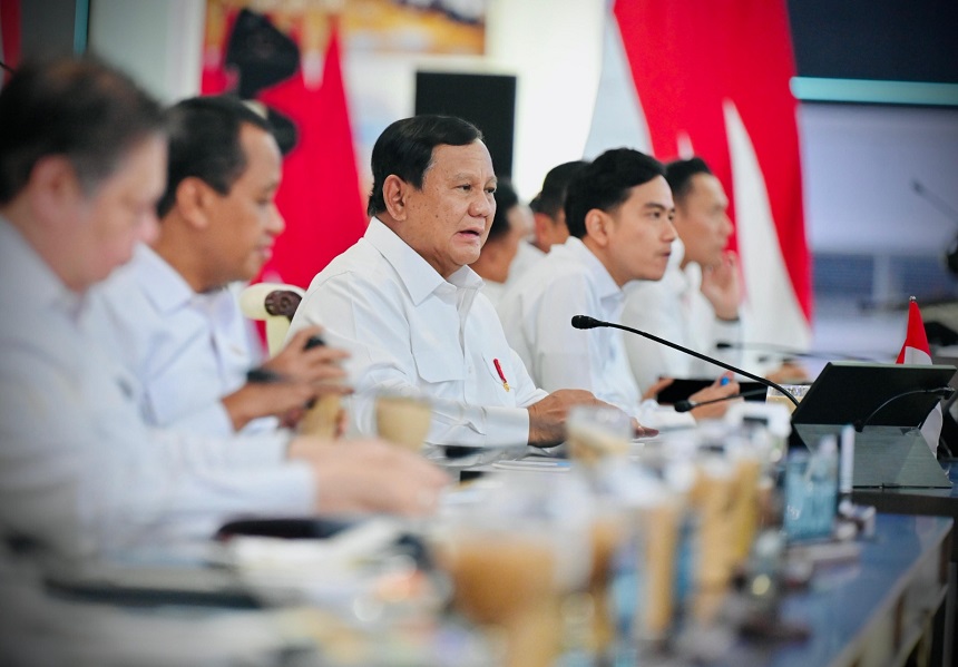 Panglima TNI Hadiri Sidang Kabinet Paripurna di Istana Ne...