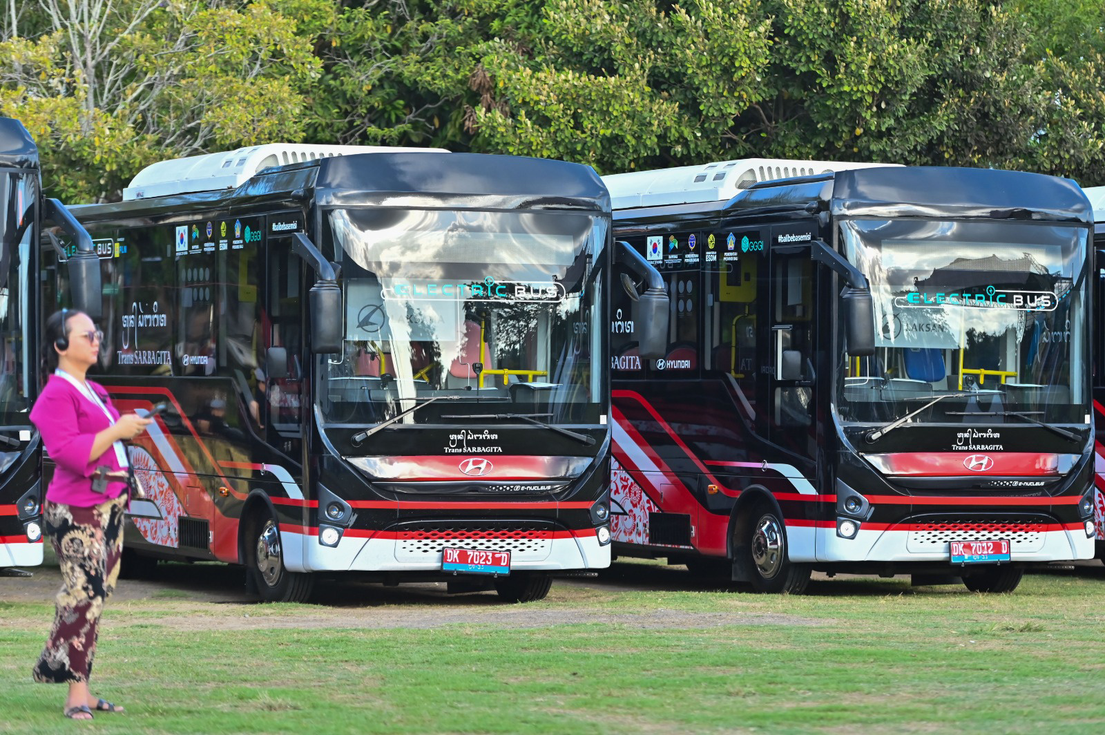 Foto: Peluncuran bus listrik proyek Bali E-Mobility