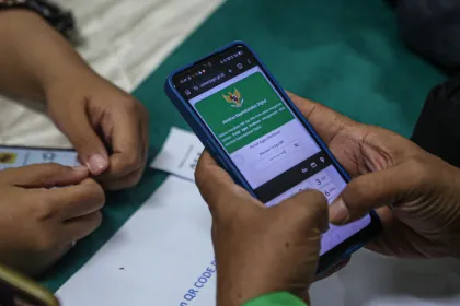 Layanan administrasi kependudukan dan digitalisasi Perlinsos di Semarang