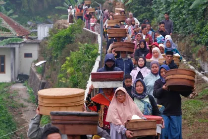 Tradisi Nyadran warga Lembah Sindoro-Sumbing