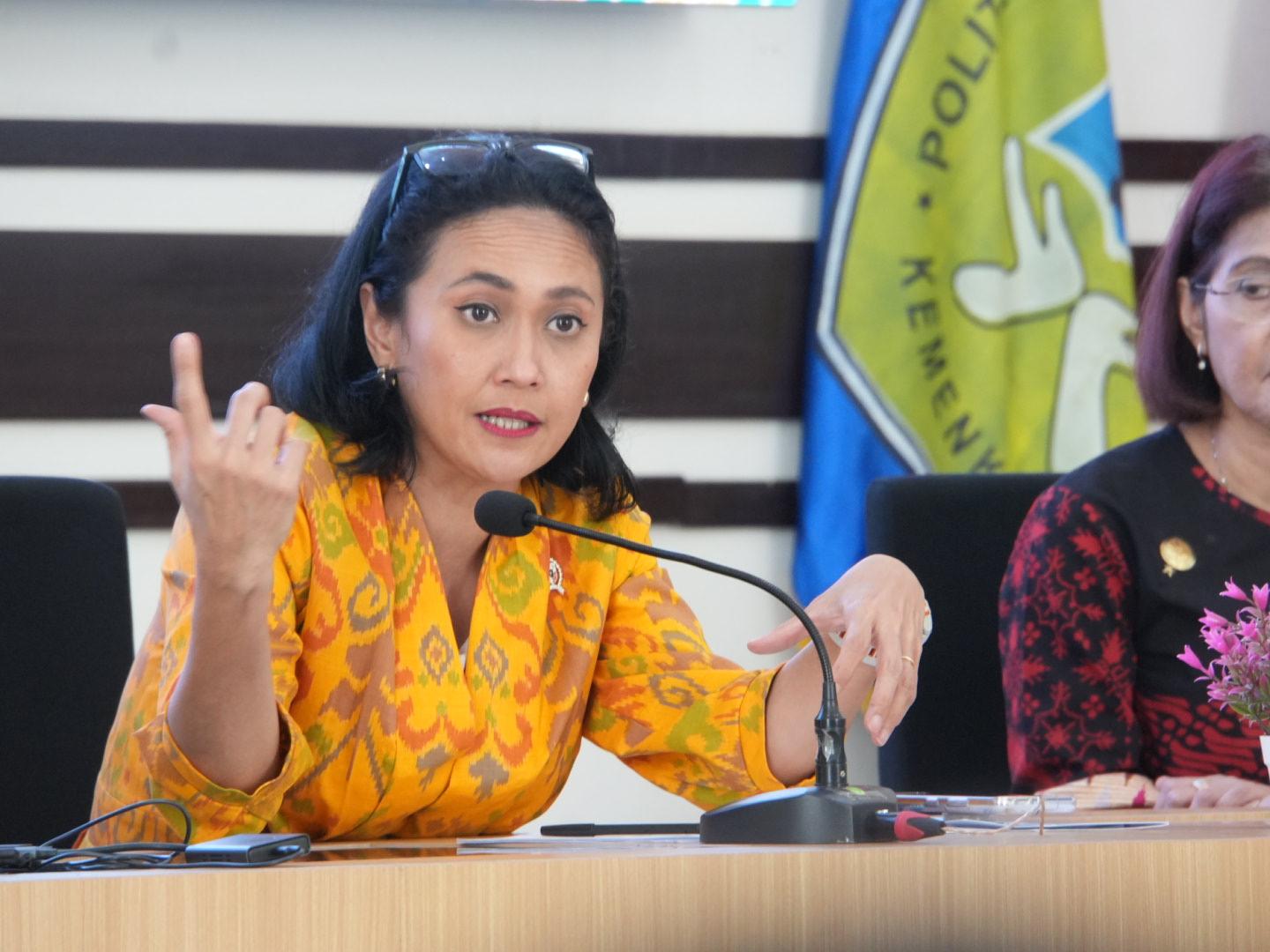 Wamen Christina: Jangan Mudah Percaya Iklan Kerja di Luar Negeri di Media Sosial