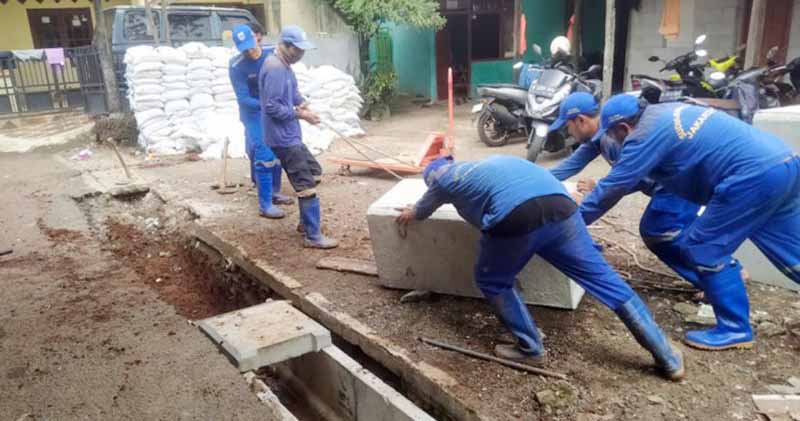  Tindak Lanjuti Usulan Warga, Satpel SDA Jaktim Bangun Saluran Air di Pondok Ranggon Sepanjang 50 M