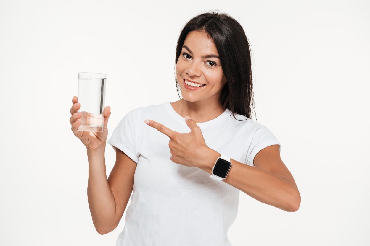 Gak Cuma Hilangkan Haus, Ini Keajaiban Minum Air Putih Setelah Bangun Tidur, Bisa Bantu Turunkan Berat Badan!!