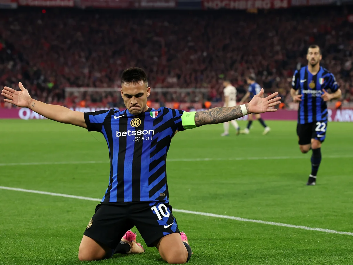 Gol Telat Frattesi Bawa Inter Unggul atas Bayern