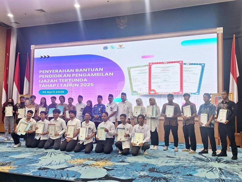 Gubernur DKI Jakarta Berkomitmen Selesaikan Masalah Penahanan Ijazah