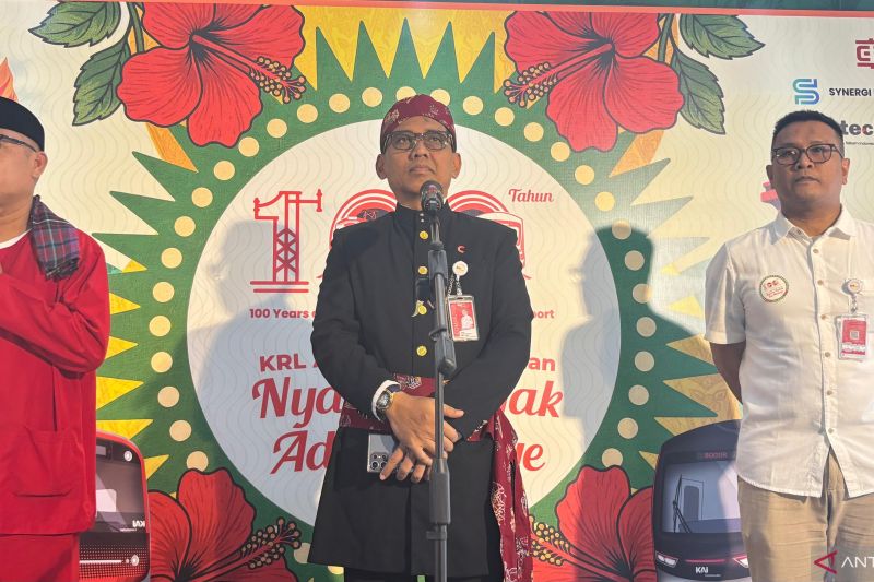 KAI Commuter Line Gelar Parade KRL Lawas