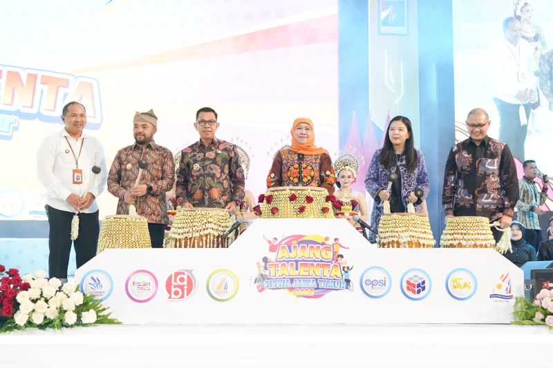 Khofifah: Kompetensi-prestasi siswa Jatim wujudkan Indonesia Emas 2045